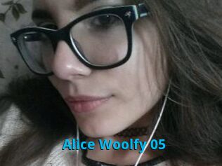 Alice_Woolfy_05