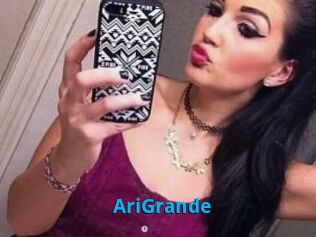 AriGrande