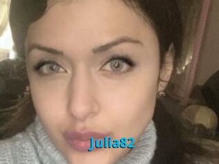 Julia82