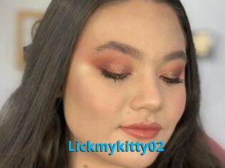 Lickmykitty02