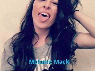 Melanie_Mack