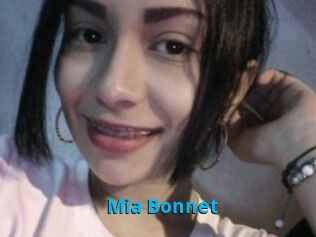 Mia_Bonnet