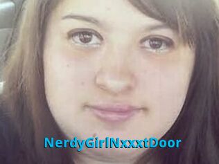 NerdyGirlNxxxtDoor